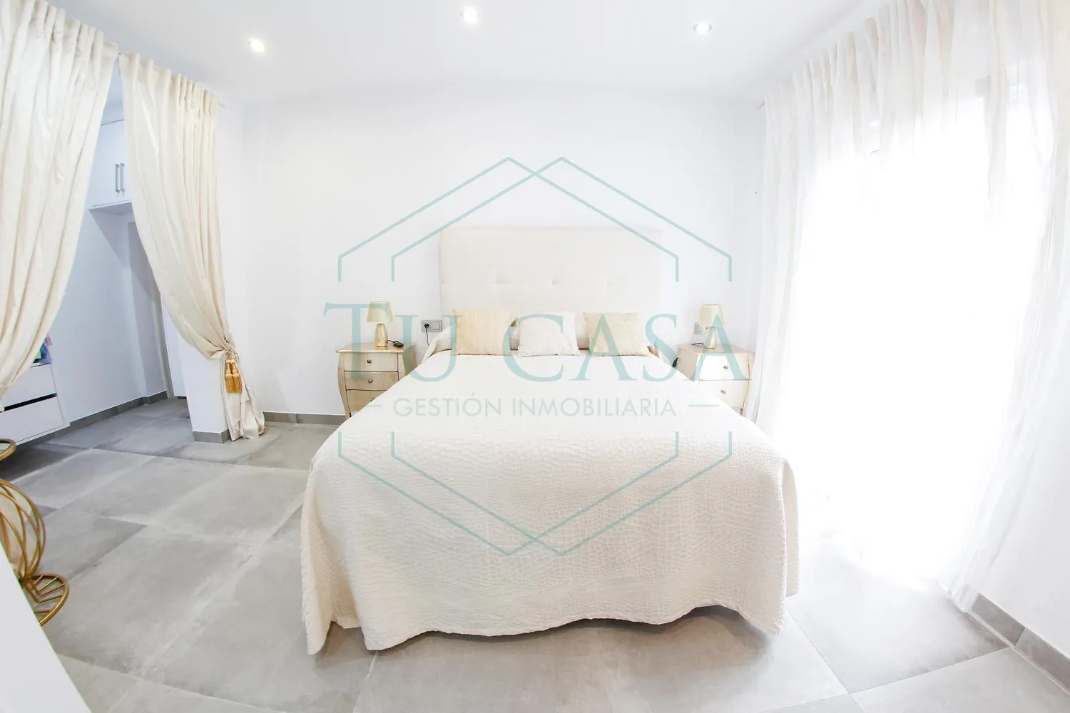 Villa Dorada 诺沃桑克蒂佩特里